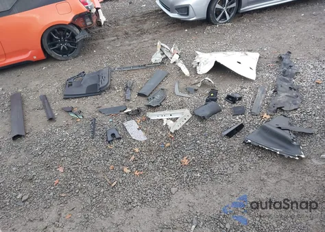 2017 Toyota Rav4 Se from USA, damaged, VIN 2T3JFREV1HW681496